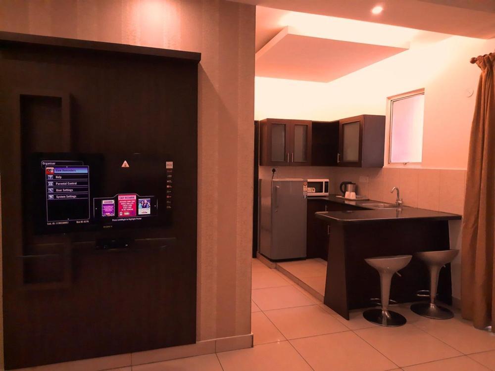 Hotel Nagarjuna Suites Bangalore Ngoại thất bức ảnh