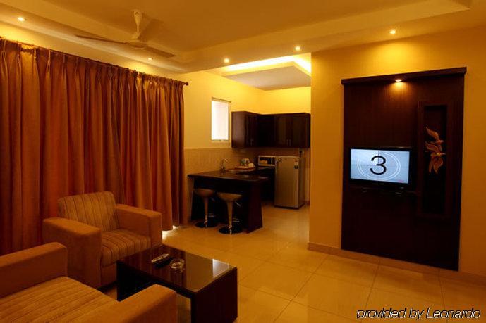 Nagarjuna Suites Bangalore Phòng bức ảnh